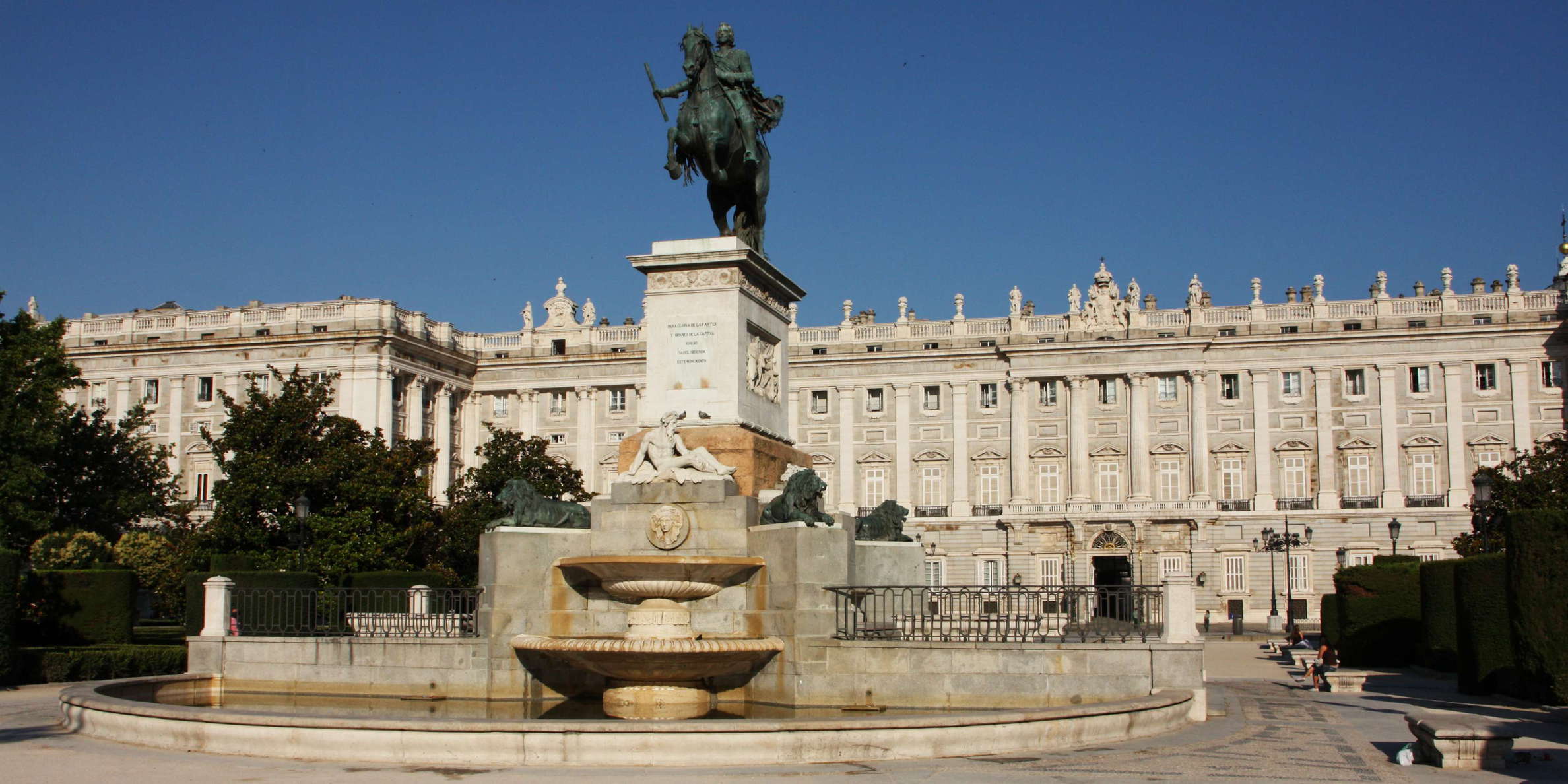 Madrid | Plaza de Oriente and Palacio Real