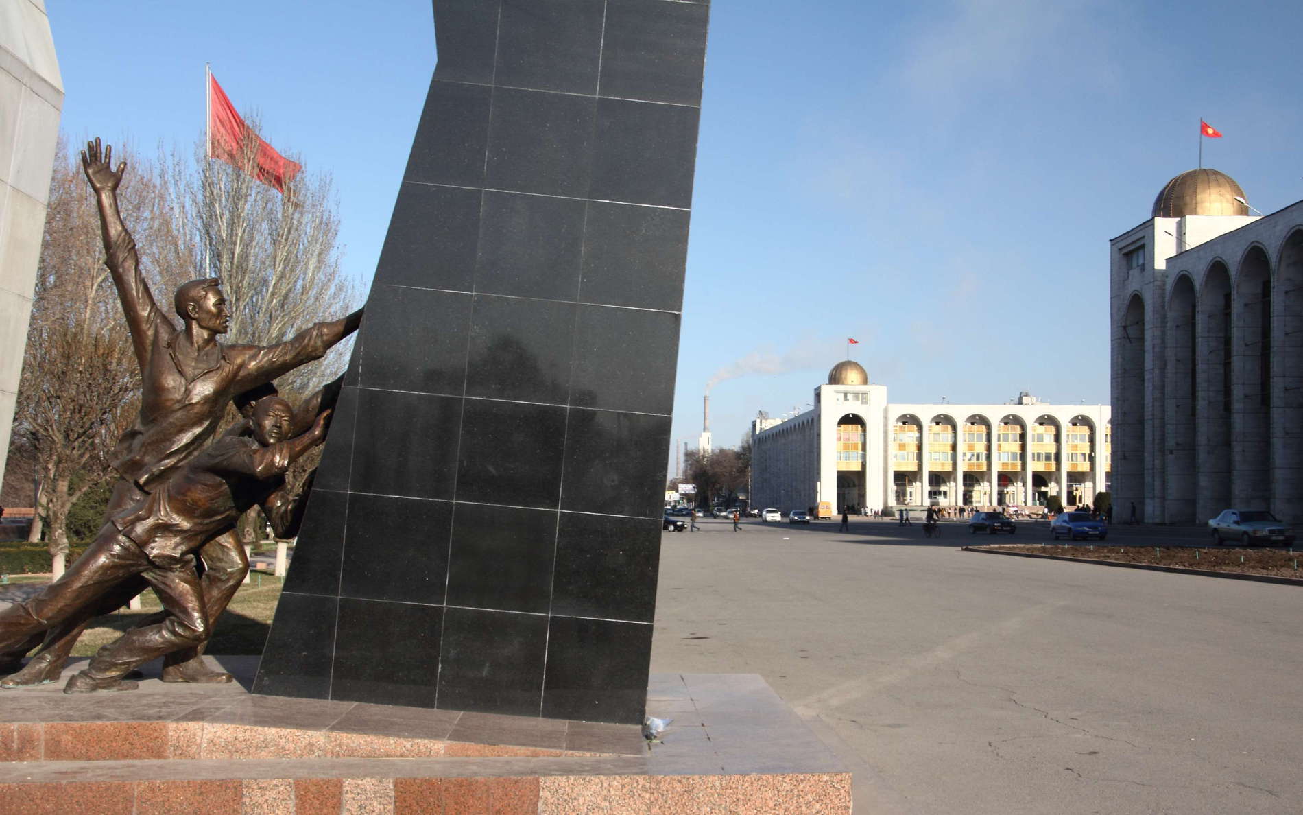Bishkek  |  Monument and Ala-Too Square