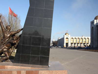 Bishkek  |  Monument and Ala-Too Square