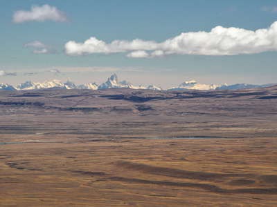 Río Santa Cruz Valley and Cordillera