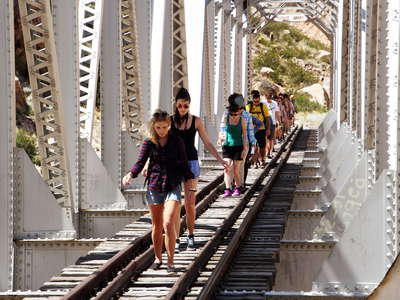 Valle Mendoza  |  Former railway bridge near Guido
