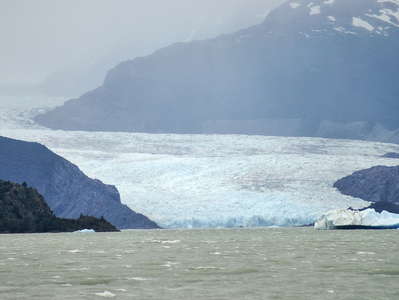 PN Torres del Paine  |  Lago and Glaciar Grey