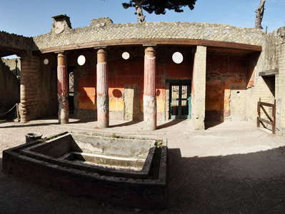 Herculaneum | Casa del Rilievo di Telefo