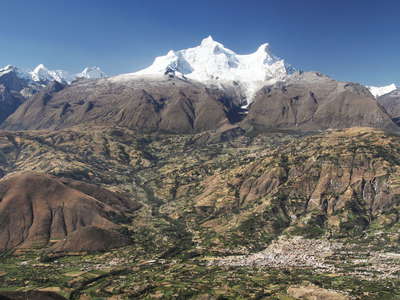 Callejón de Huaylas and Nevado Huandoy