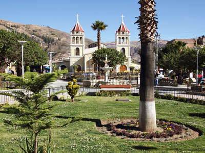 Huaraz  |  Plaza and Iglesia de Belén
