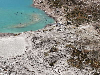 Laguna Palcacocha  |  Reinforced dam
