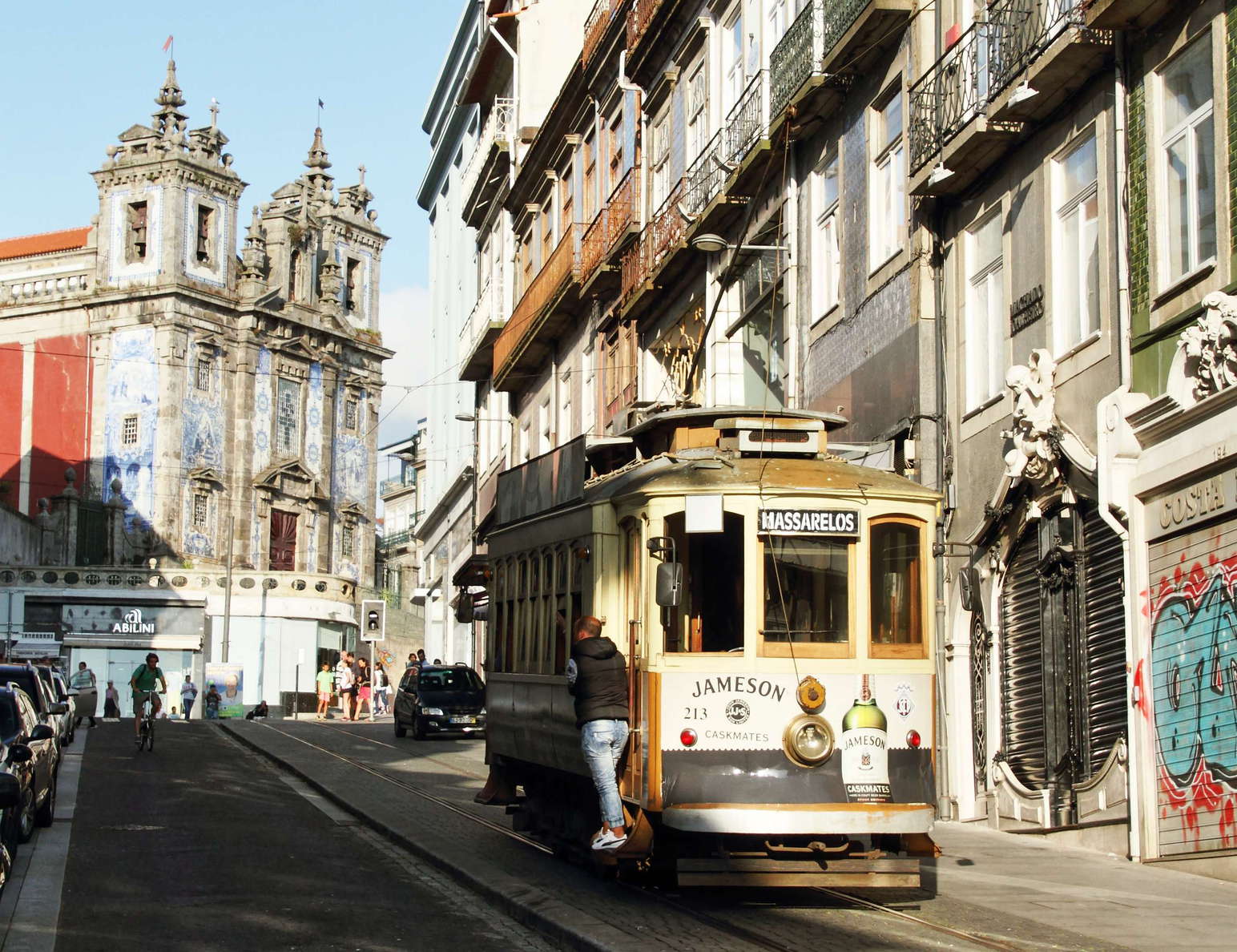Porto  |  Tramway and Igreja de Santo Ildefonso
