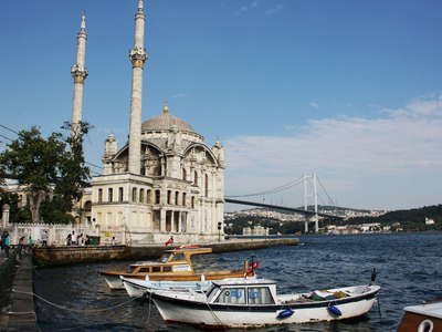 İstanbul  |  Ortaköy Camii and Boğaziçi Köprüsü