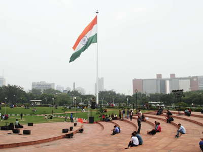 New Delhi  |  Central Park with Flag of India