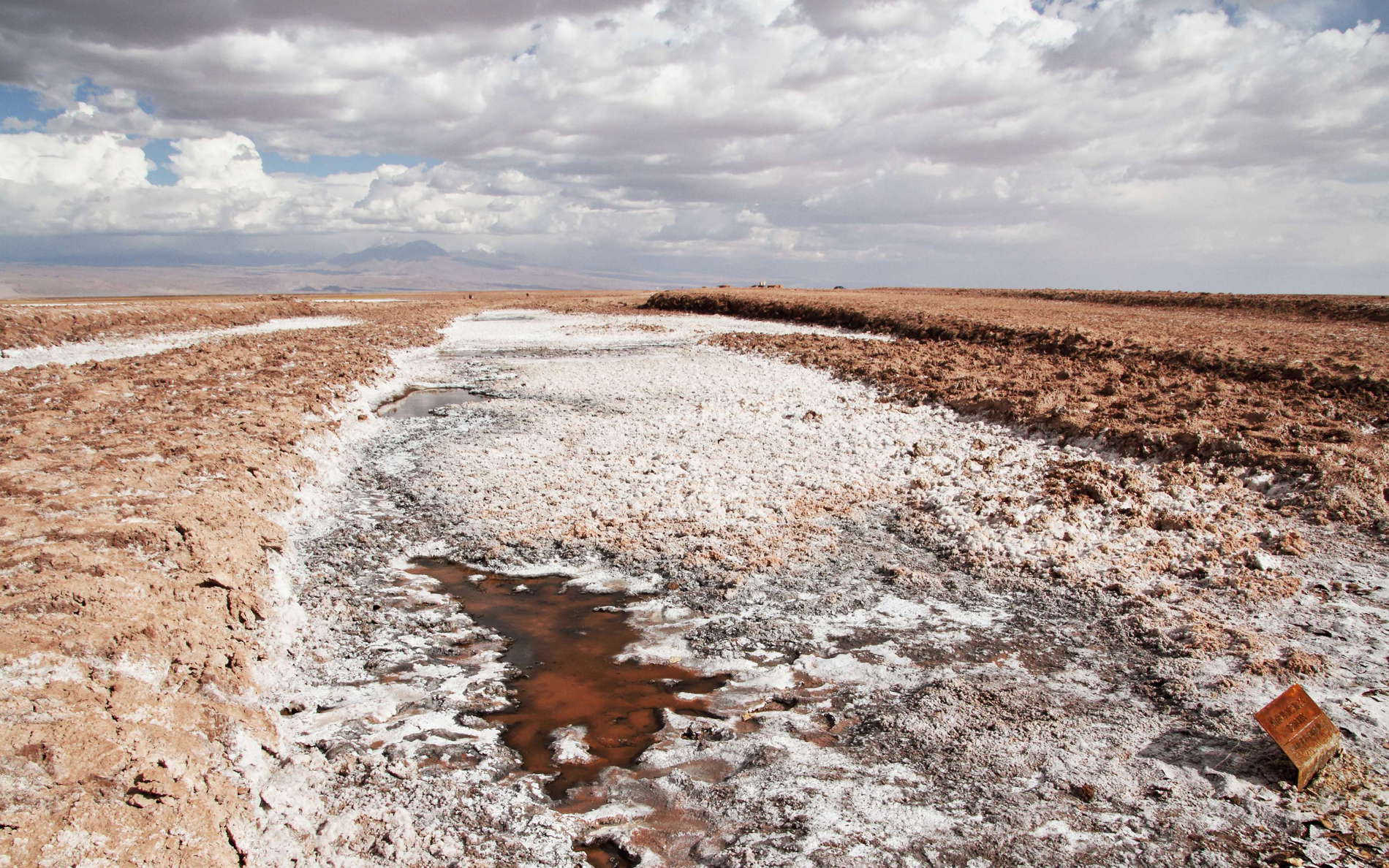 Salar de Atacama | Channel near Laguna Tebinquinche