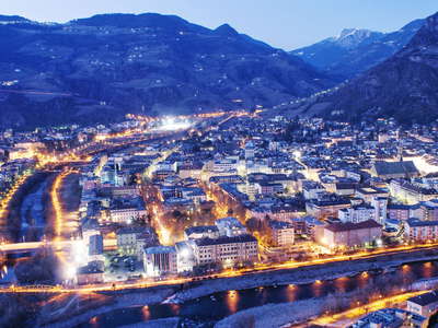 Bozen / Bolzano | City centre at night