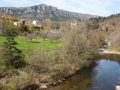La Salle-Prunet with escarpment