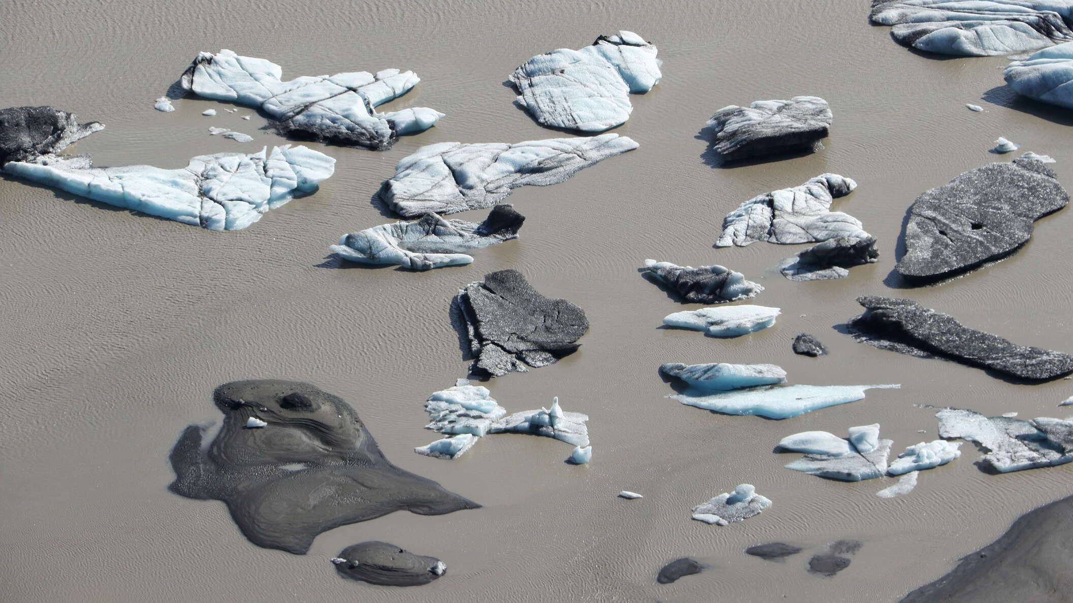 Skaftafell | Icebergs in proglacial lake