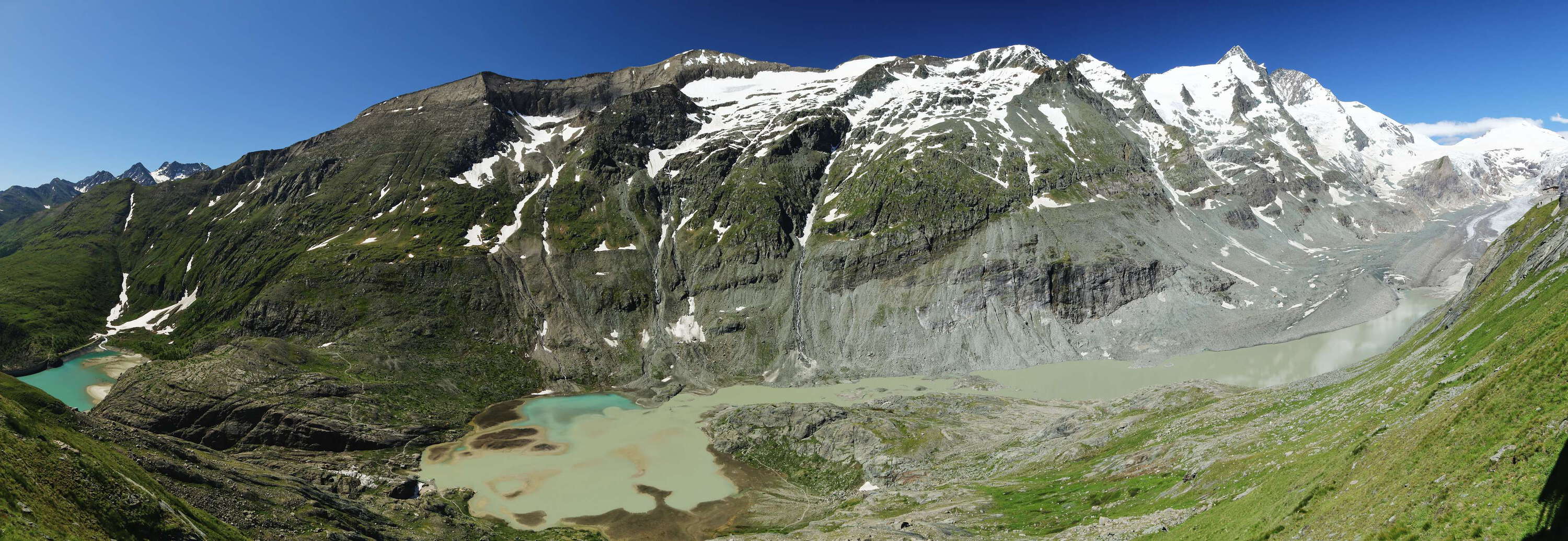 Glocknergruppe with Pasterze and proglacial lake