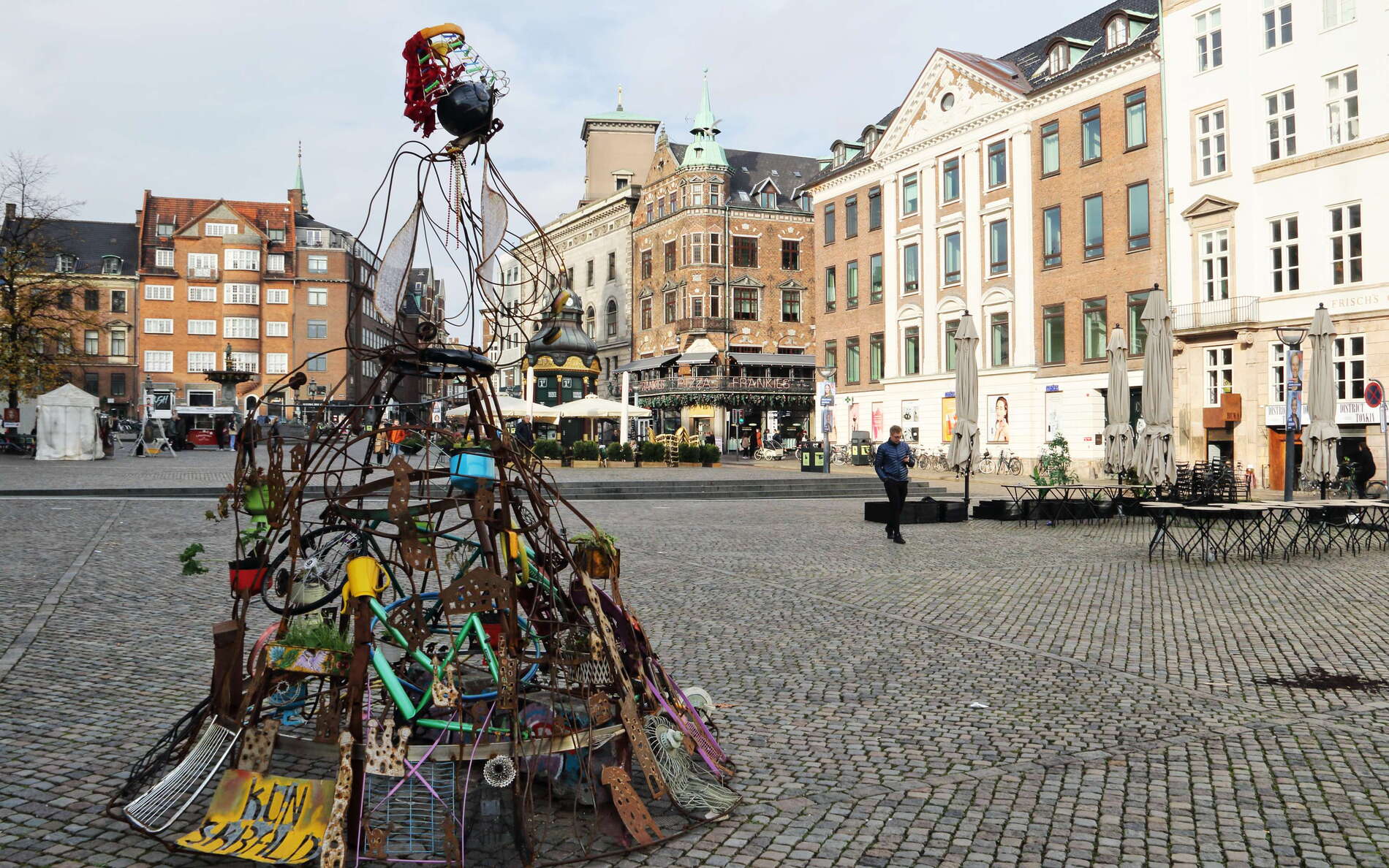 København | Nytorv with contemporary arts
