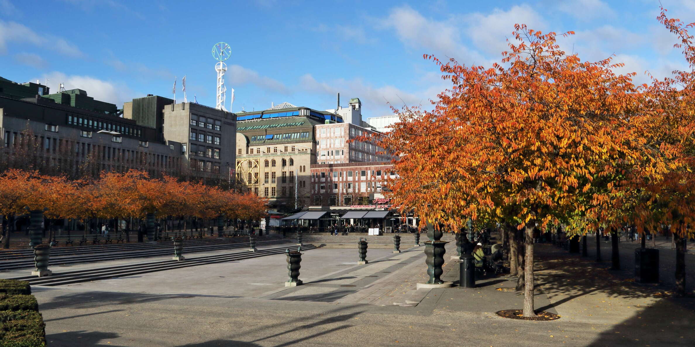 Stockholm | Kungsträdgården with cherry trees