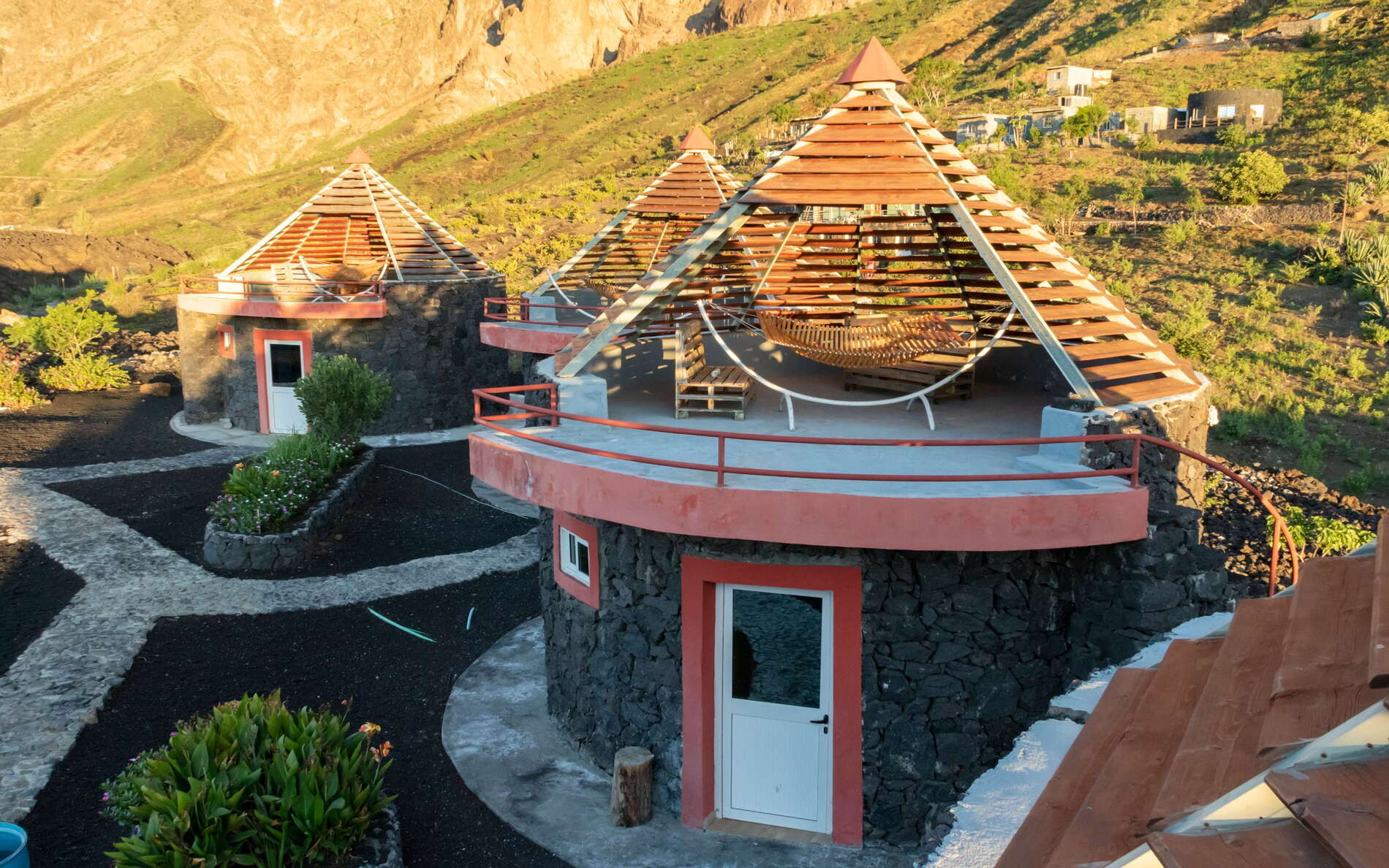 Fogo | Traditional building style at Portela