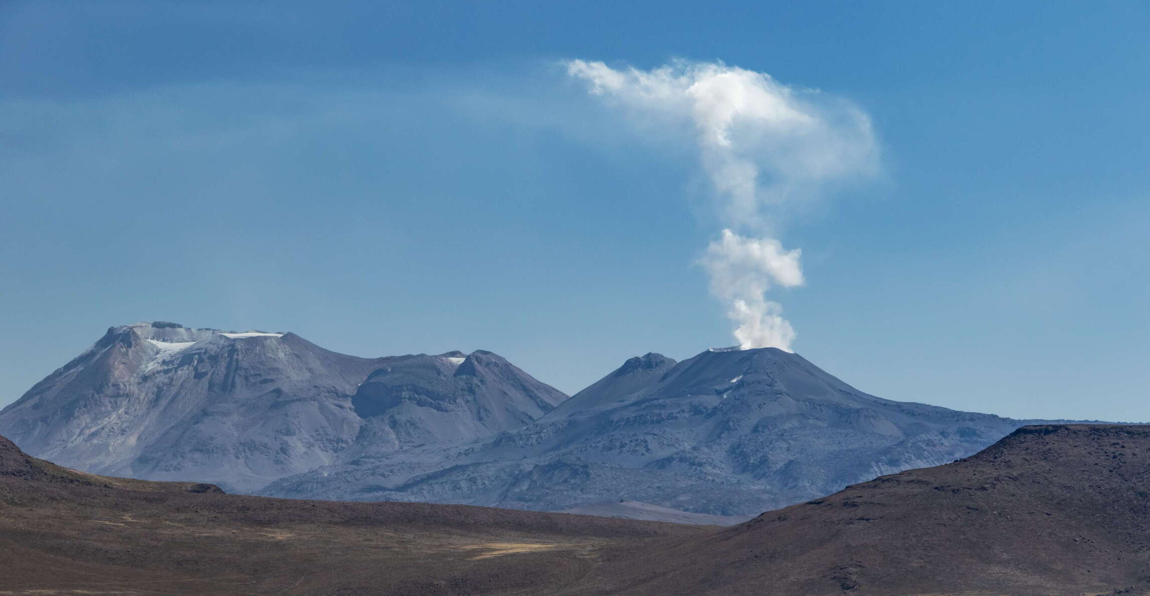 Ampato and Volcán Sabancaya