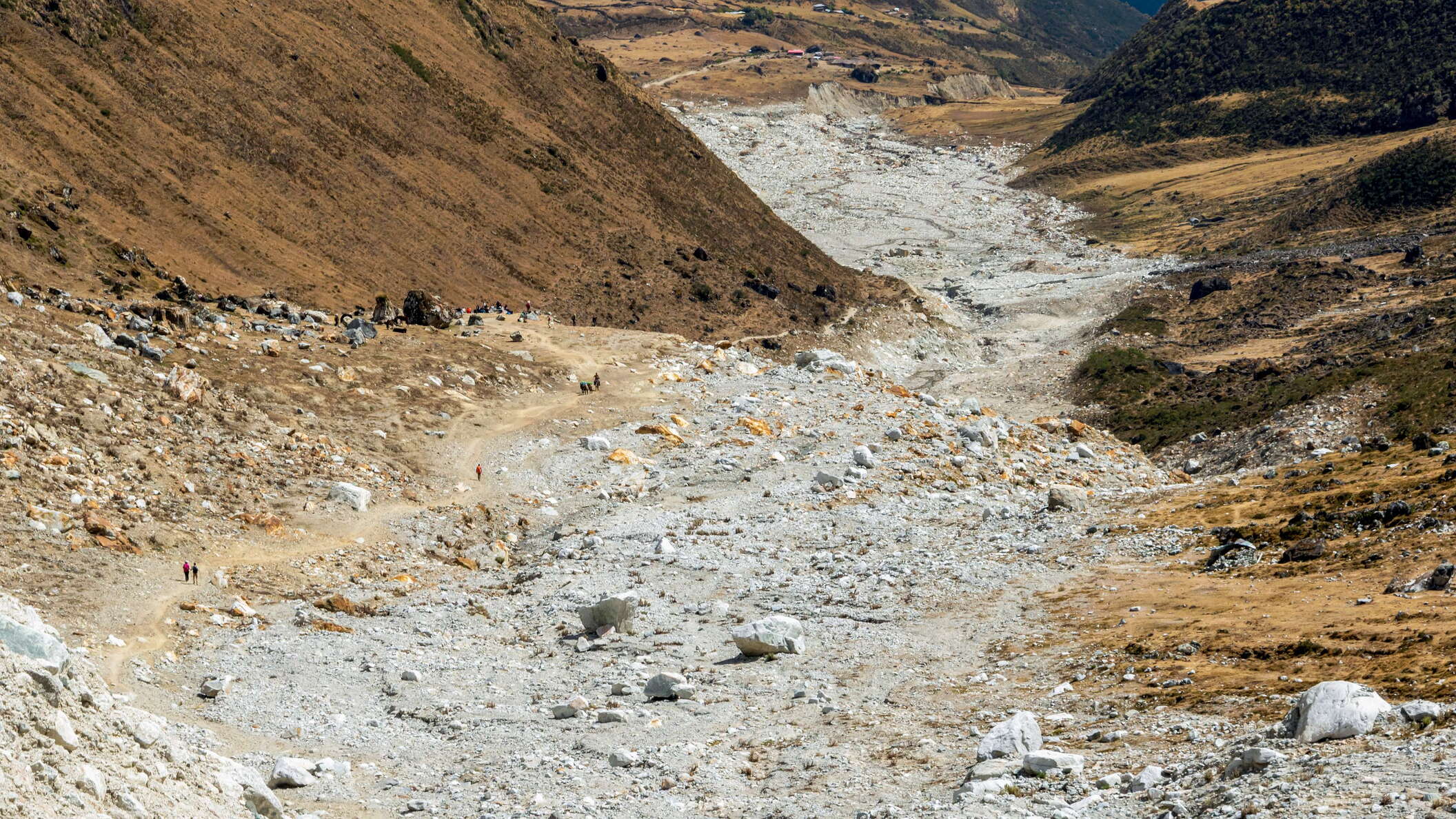 Quebrada Humantay with GLOF impact area of 2020