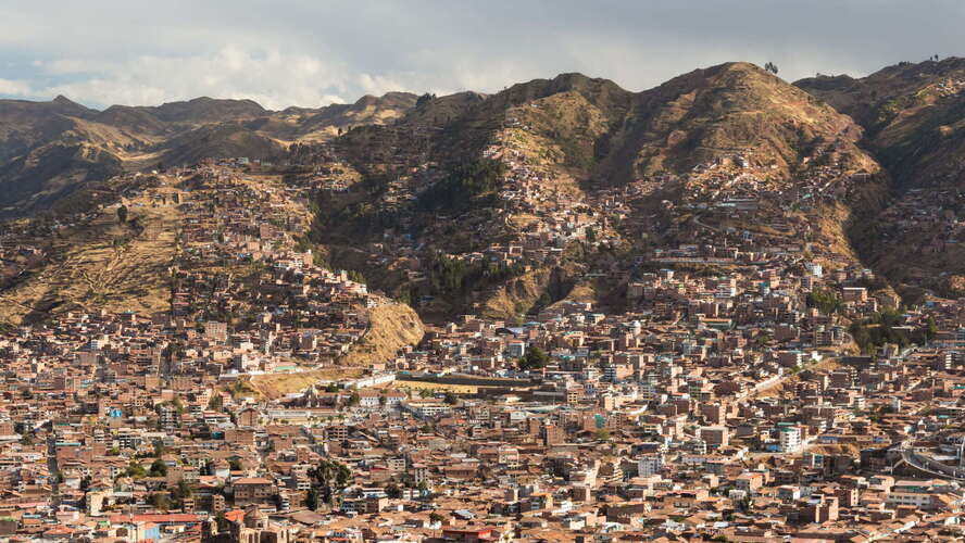 Cusco with hillslope neighbourhoods