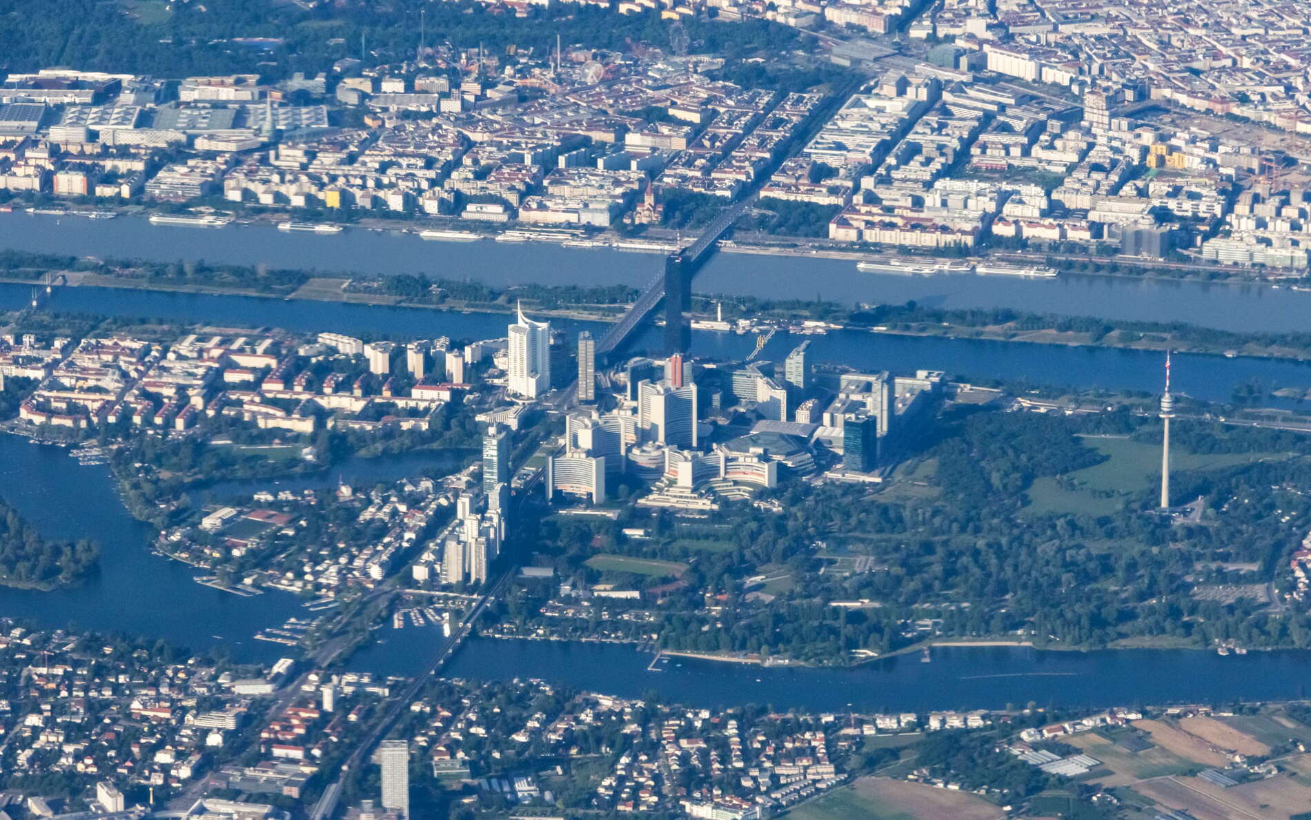 Wien | Kaisermühlen with Alte Donau and Donau