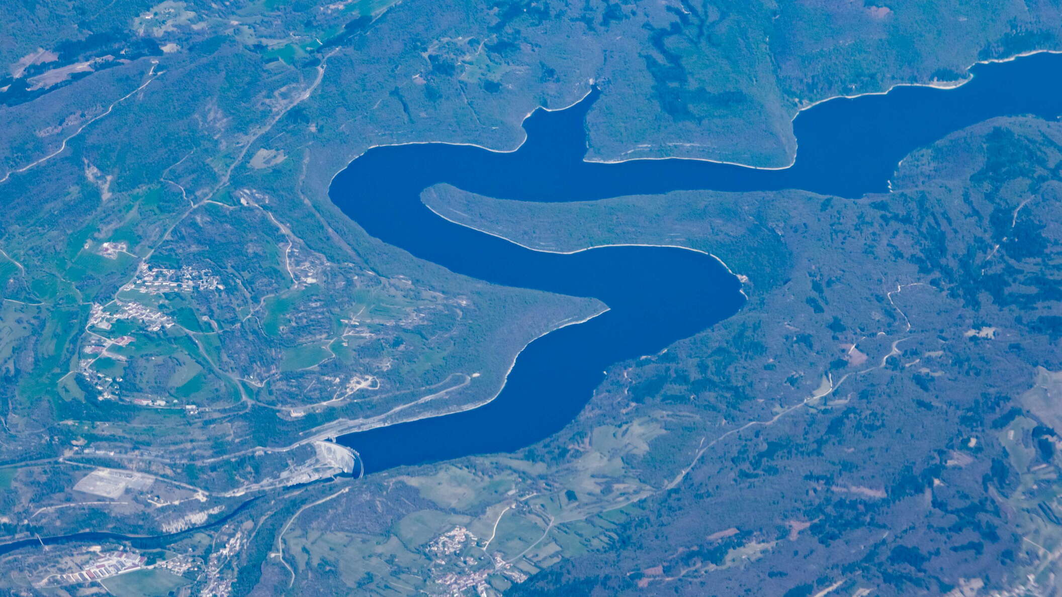 Barrage de Vouglans and Lac de Vouglans