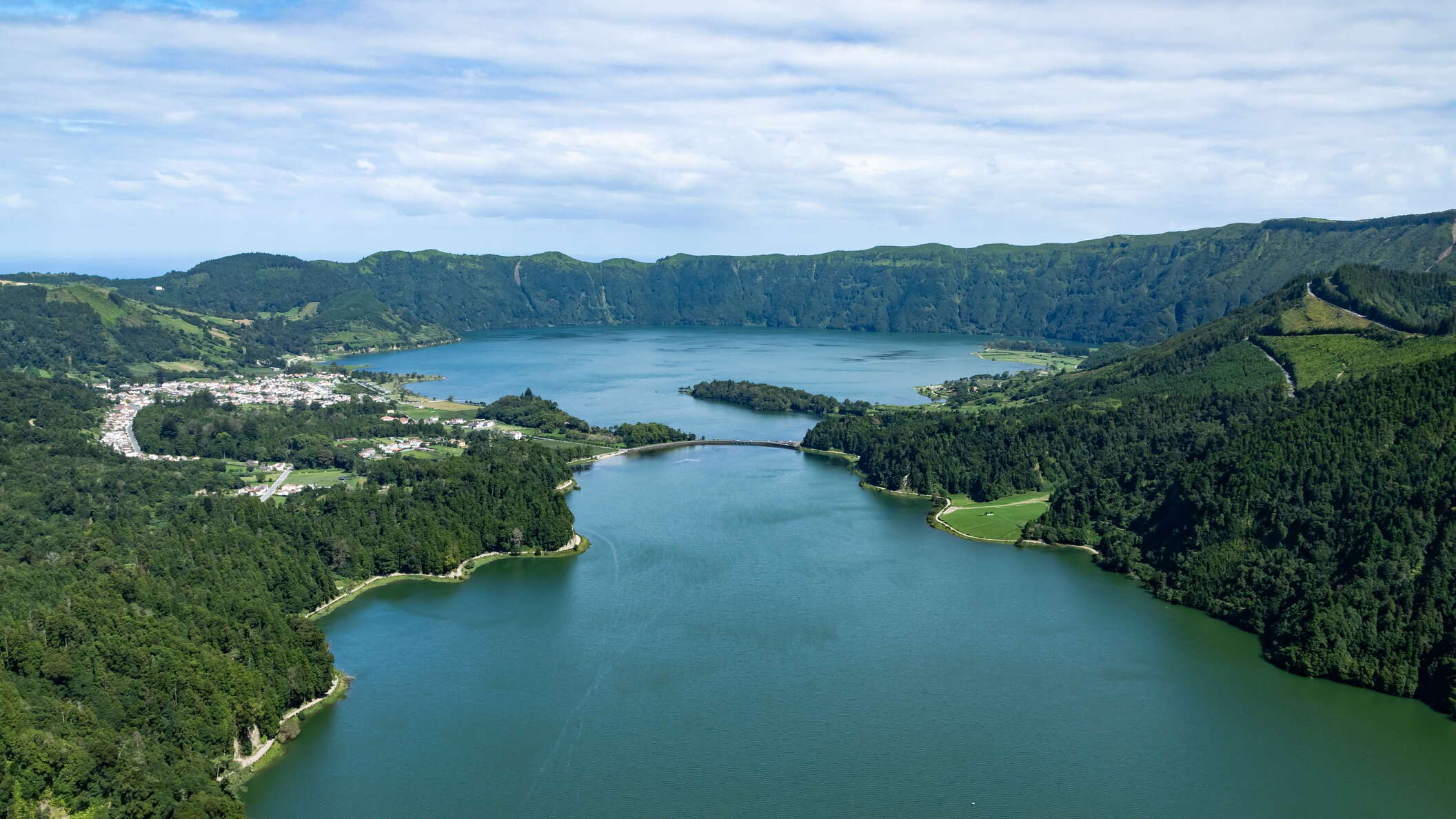 Caldeira das Sete Cidades | Lagoa Verde and Lagoa Azul