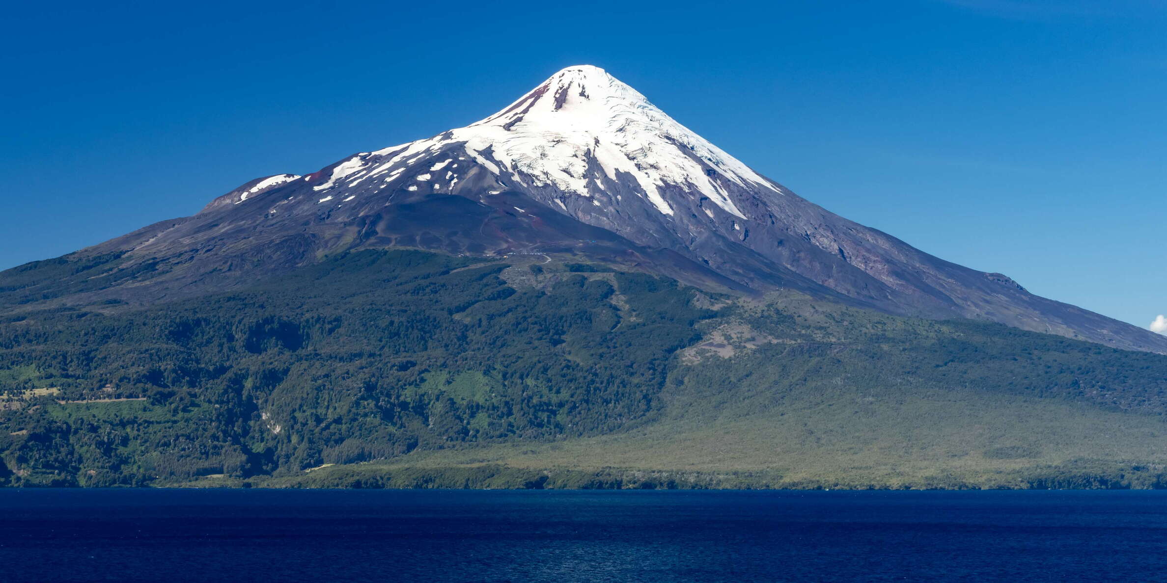 Lago Llanquihue with Volcán Osorno