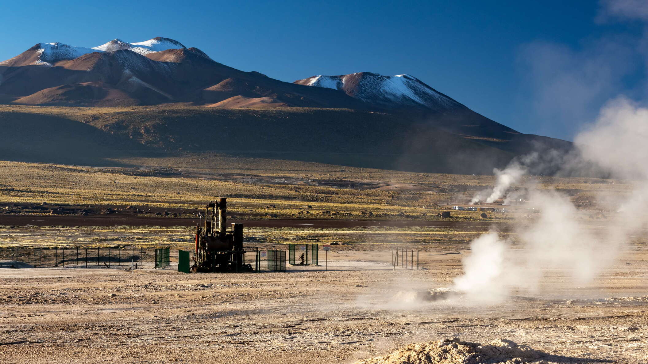 El Tatio with former geothermal power plant