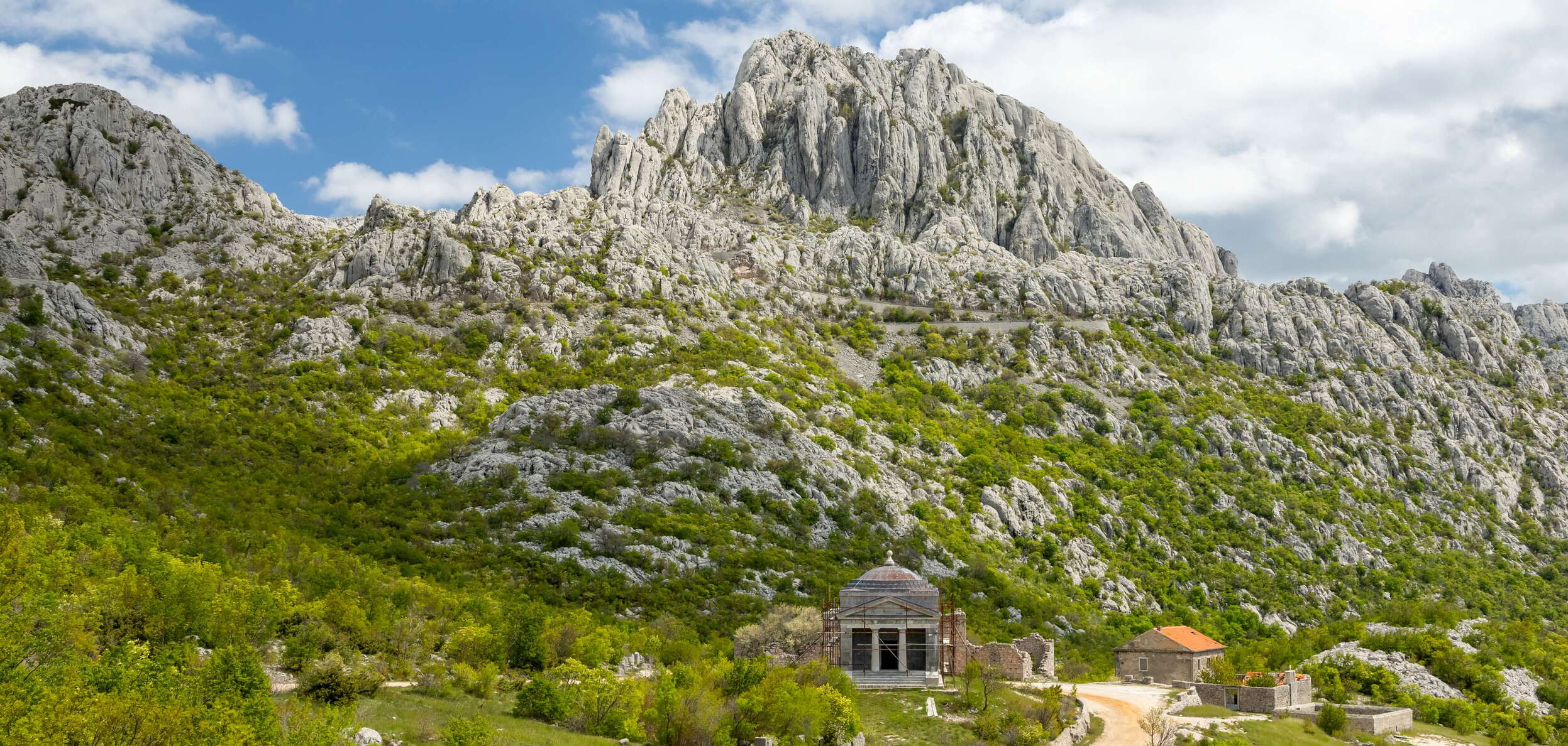 Southern Velebit | Crkva svetog Frane and Tulove grede