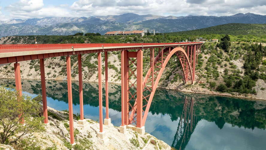 Maslenica | Novsko ždrilo with Maslenički most