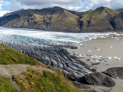 Skaftafellsjökull with proglacial lake in 2019